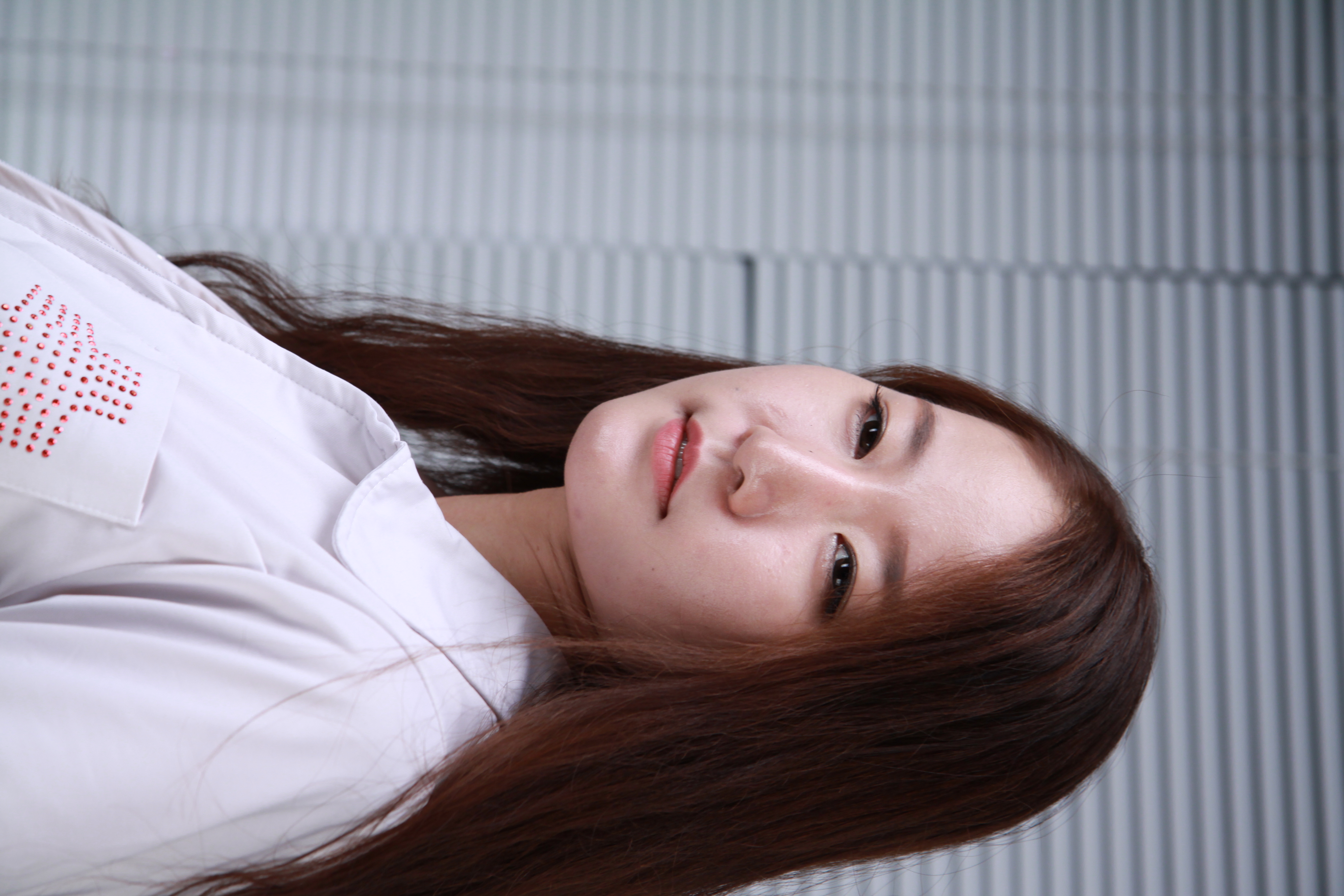 미분류 / 수정 901장(연 ST)(가슴 조금 노출)